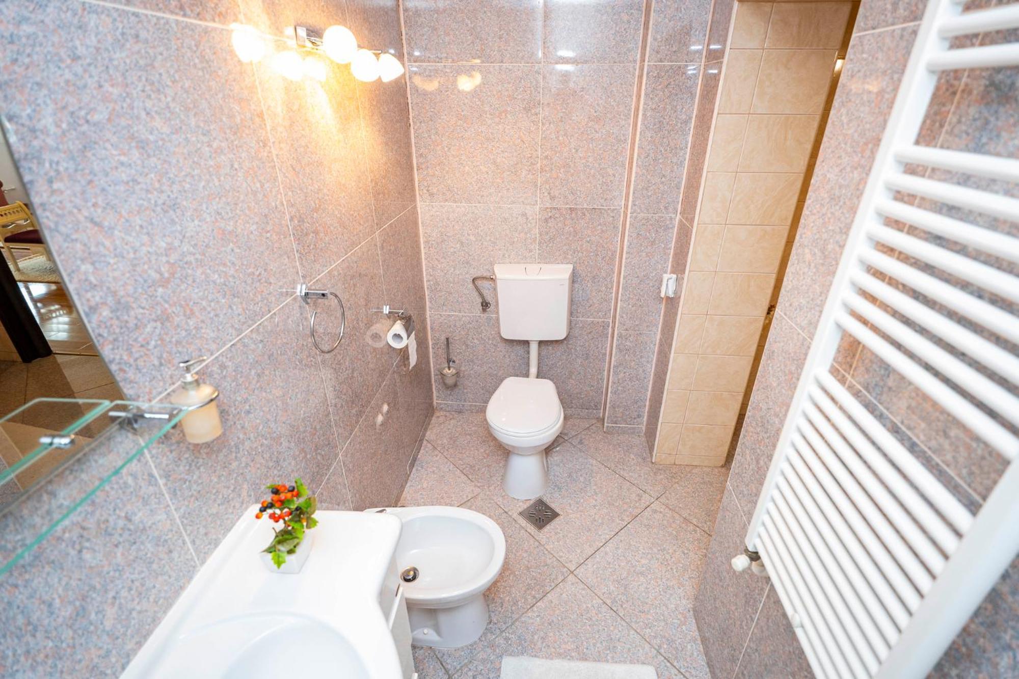 Noblesse Suite Galaţi Eksteriør billede